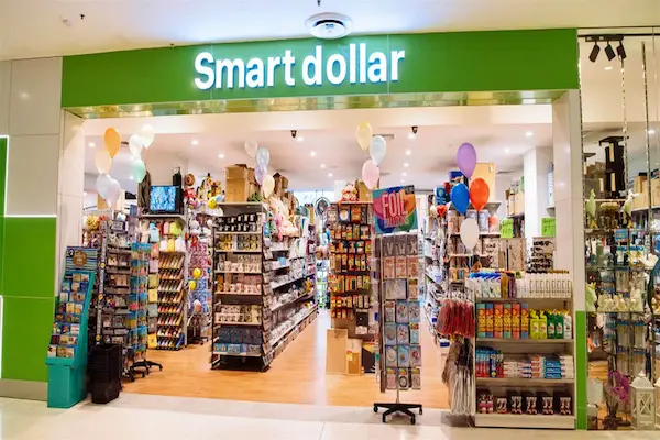 smart shopping at dollar stores